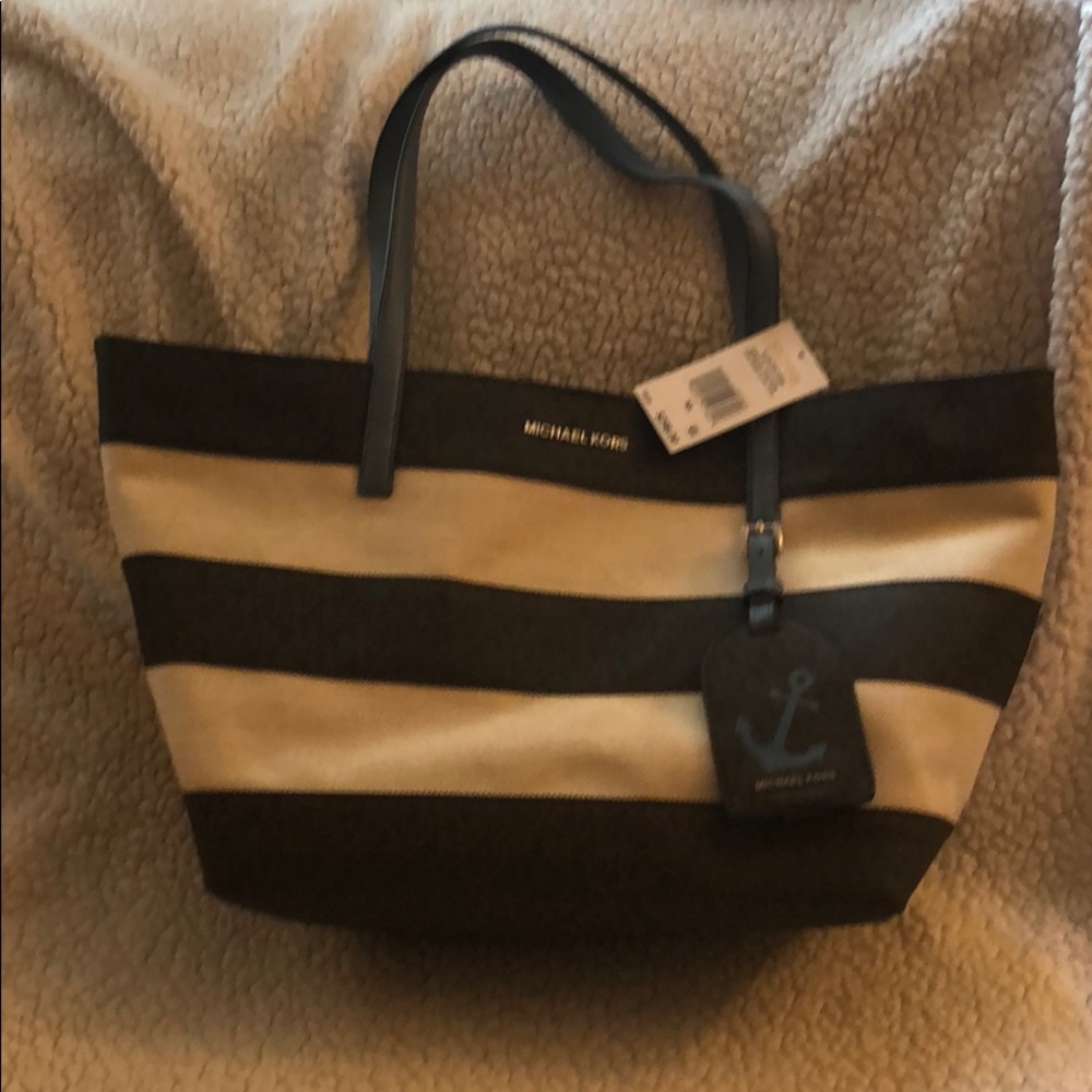 MK purse